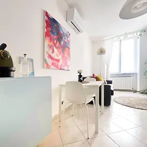 Appartamento A Casa Di Pizz - Bilocale Con Parcheggio Privato, Savona